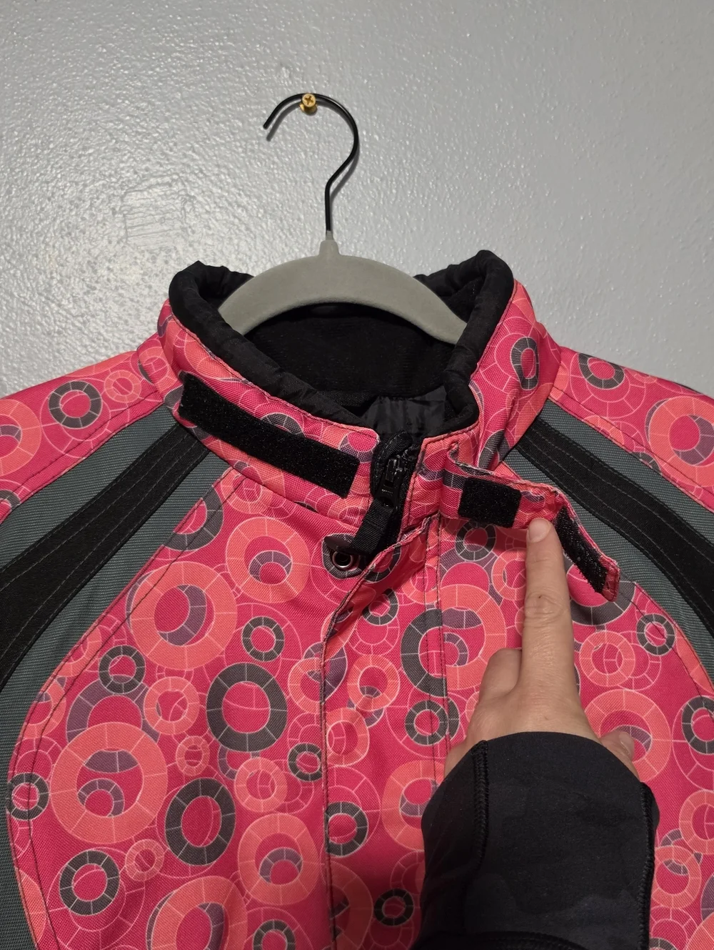 MOSSI Snow Jacket Girls Size 14 Pink Black Winter Coat Ski Youth Snowboard